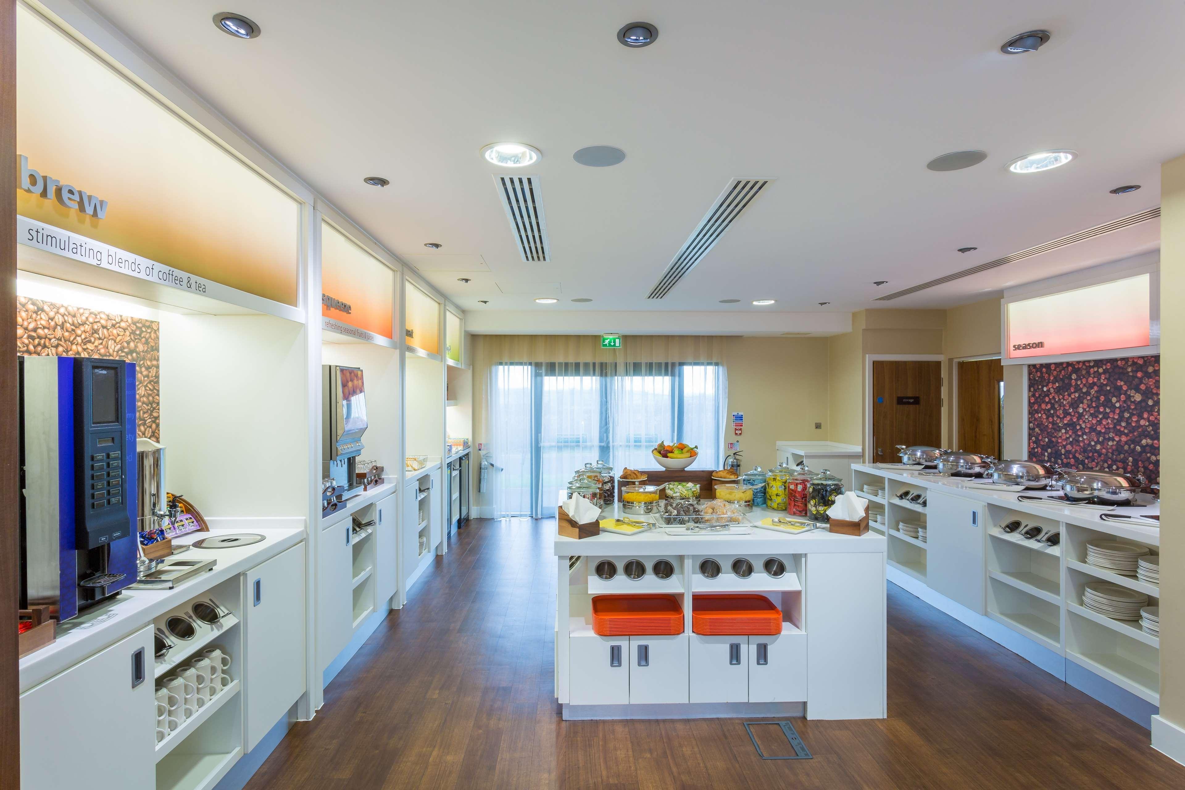 Hampton By Hilton Exeter Airport Hotel Woodbury Ngoại thất bức ảnh