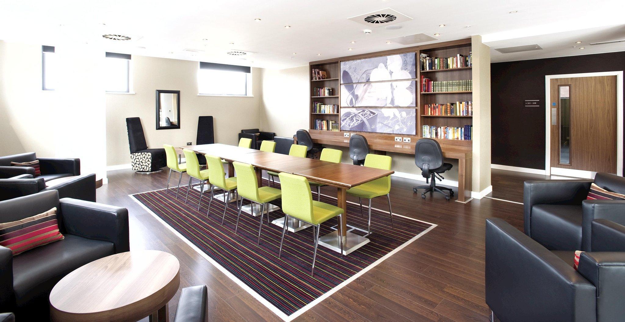 Hampton By Hilton Exeter Airport Hotel Woodbury Ngoại thất bức ảnh