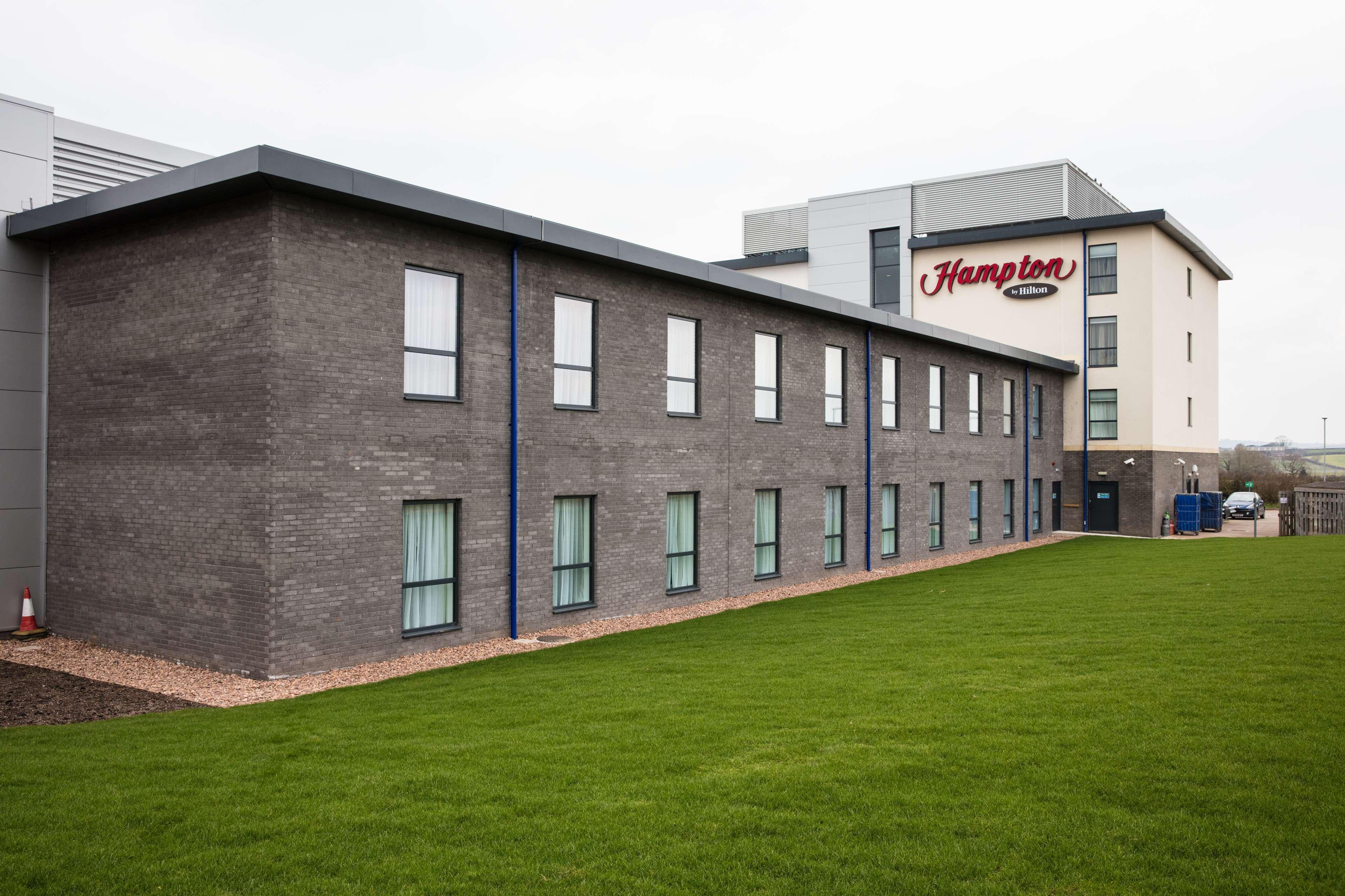 Hampton By Hilton Exeter Airport Hotel Woodbury Ngoại thất bức ảnh