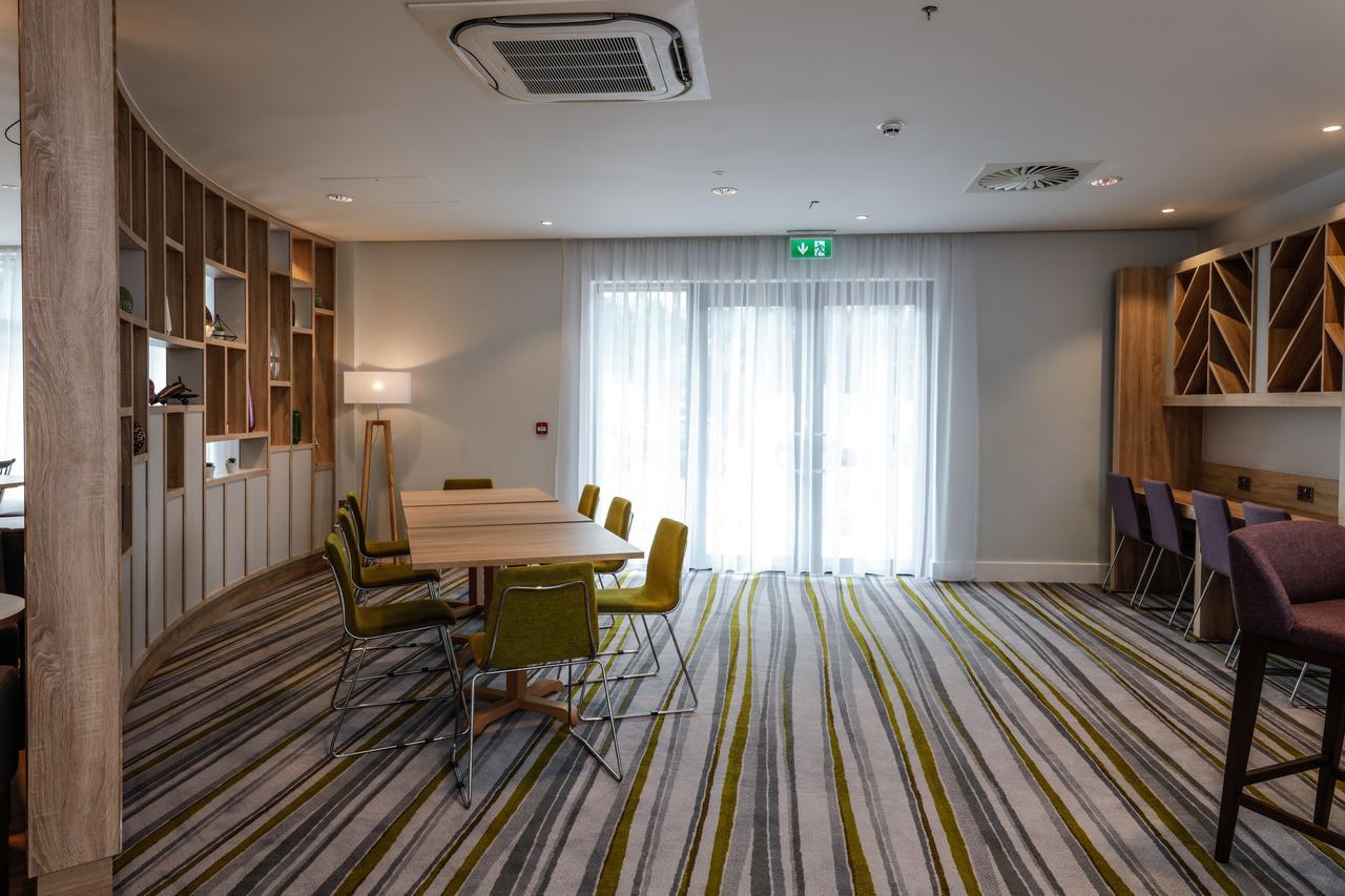 Hampton By Hilton Exeter Airport Hotel Woodbury Ngoại thất bức ảnh