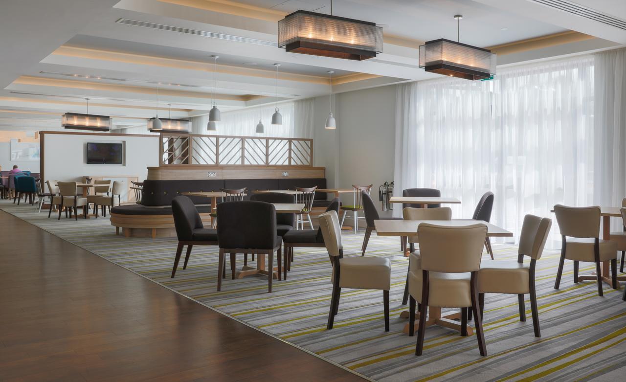 Hampton By Hilton Exeter Airport Hotel Woodbury Ngoại thất bức ảnh